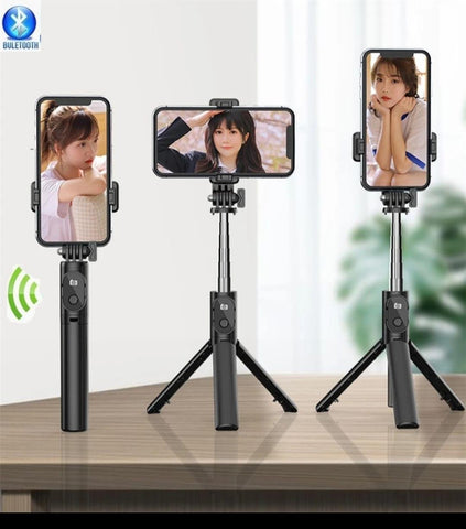 Foldable selfie stick with LED light