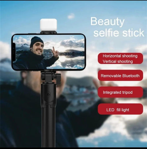 Foldable selfie stick with LED light